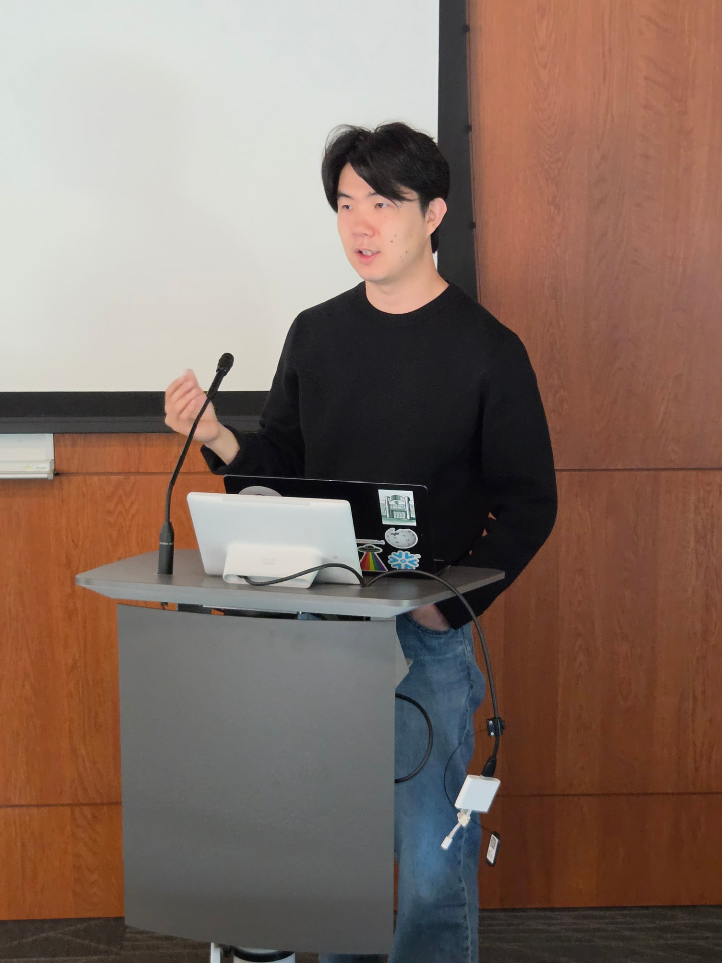 Jiaxin Pei, UT Austin and Stanford University, speaking at the Portable Memory + HCP workshop